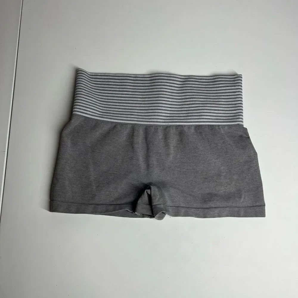 NWOT Skinny Girl Smoothers & Shapers Gray Booty lifter boy shorts slim fit Sz L